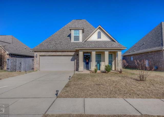 Property at 1016 Maize St, Bossier City, LA 71111, 4 beds, 3 baths