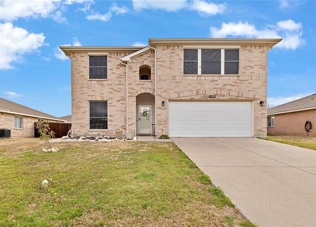 Property at 108 Nighthawk Dr, Krum, TX 76249, 3 beds, 2.5 baths