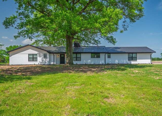 Property at 17113 Highway 11 E, Winnsboro, TX 75494, 4 beds, 2.5 baths