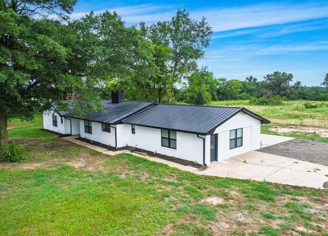 Property at 17113 Highway 11 E, Winnsboro, TX 75494, 4 beds, 2.5 baths