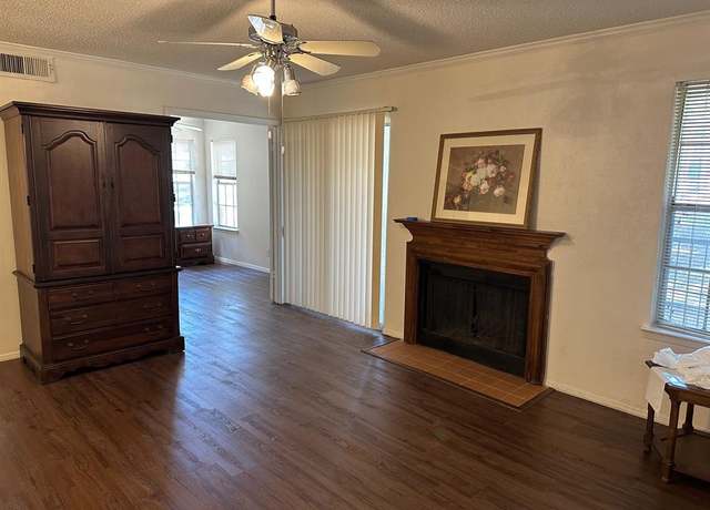 Property at 5300 Keller Springs Rd #1090, Dallas, TX 75248, 2 beds, 1 bath