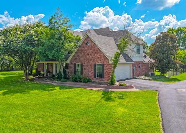 Property at 251 Fcr 1171, Fairfield, TX 75840, 4 beds, 3 baths