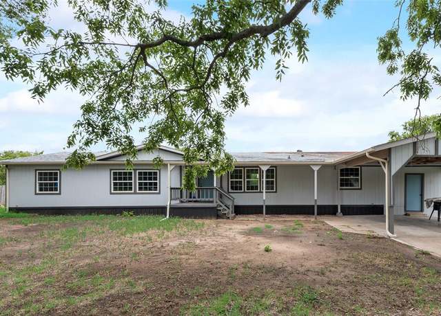 Property at 336 Penny Ln, Roanoke, TX 76262, 3 beds, 2 baths