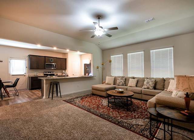 Property at 1941 Hollywood Dr, Seagoville, TX 75159, 4 beds, 2 baths