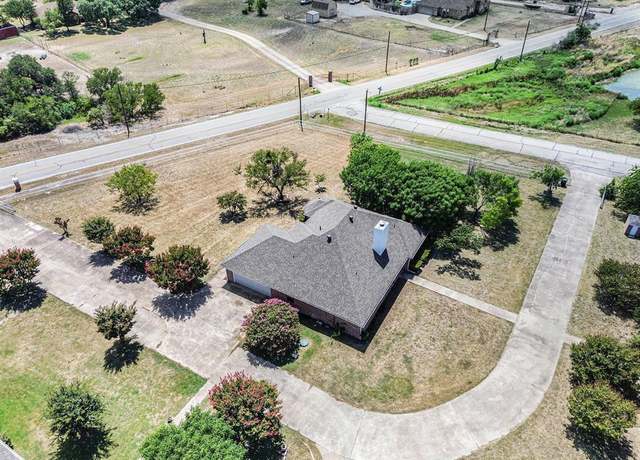 Property at 7848 Nine Mile Bridge Rd, Fort Worth, TX 76135, 3 beds, 2 baths