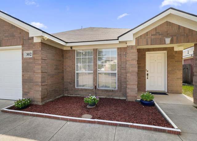 Property at 3012 Silent Creek Trl, Fort Worth, TX 76053, 3 beds, 2 baths