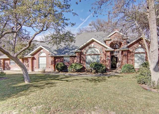 Property at 1155 Mikus Rd, Weatherford, TX 76087, 4 beds, 3 baths
