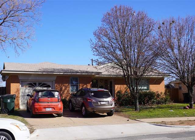 Property at 4661 Woodlawn, Wichita Falls, TX 76308, 3 beds, 2 baths