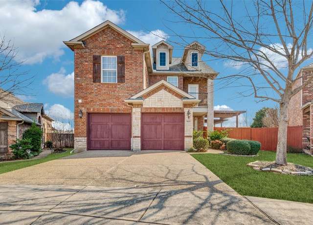 Property at 9153 Cottonwood Village Dr, Fort Worth, TX 76120, 3 beds, 2.5 baths