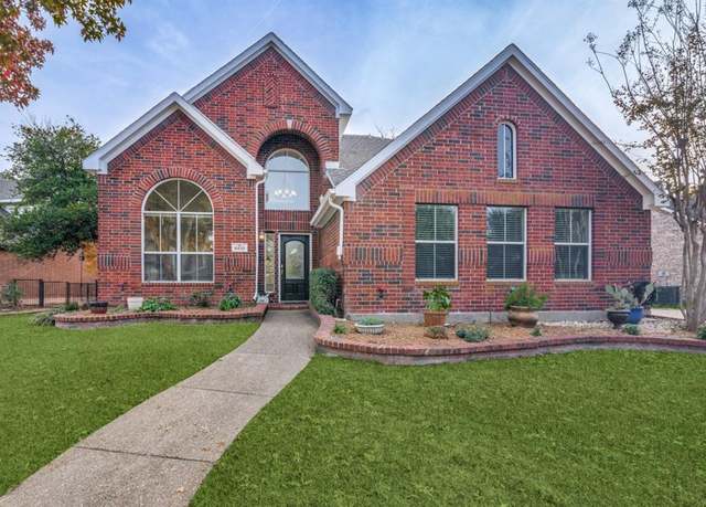 Property at 8810 Edgelake Trl, Rowlett, TX 75088, 5 beds, 2.5 baths