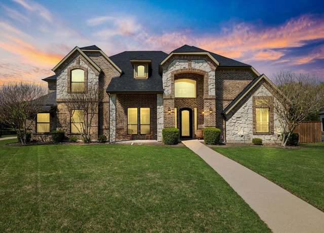 Property at 319 Fountain Creek Ct, Ovilla, TX 75154, 5 beds, 3.5 baths
