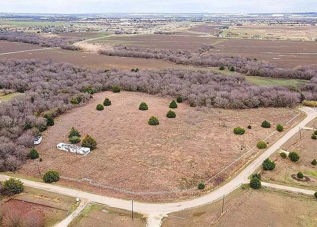 Property at 1917 Hudson Ct, Venus, TX 76009