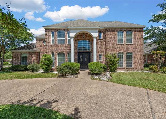 Property at 1300 Enchanted Rock Cir, Waco, TX 76712, 4 beds, 4.5 baths