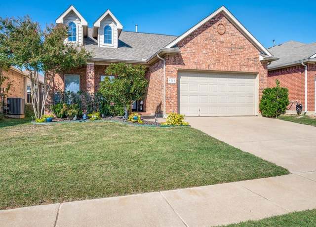 Property at 6223 Farrah Dr, Fort Worth, TX 76131, 3 beds, 2 baths