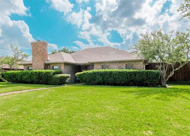 Property at 2213 Huntington Dr, Plano, TX 75075, 3 beds, 2 baths