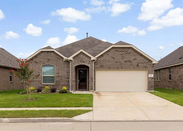 Property at 1213 Acacia Dr, Royse City, TX 75189, 4 beds, 2 baths