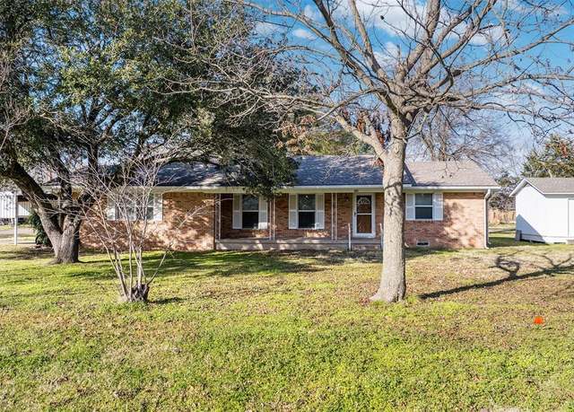 Property at 603 E Market St, Mabank, TX 75147, 4 beds, 2 baths