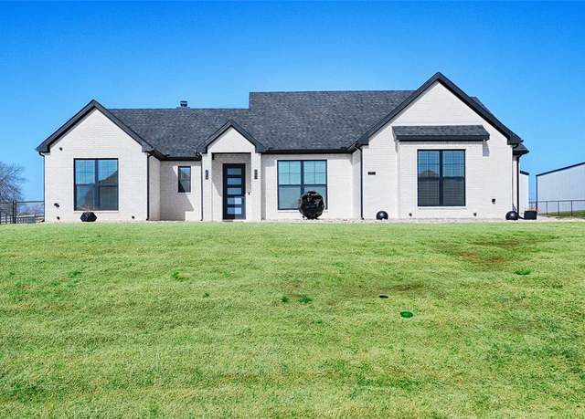 Property at 106 Gray Fox Ct, Godley, TX 76044, 3 beds, 2.5 baths