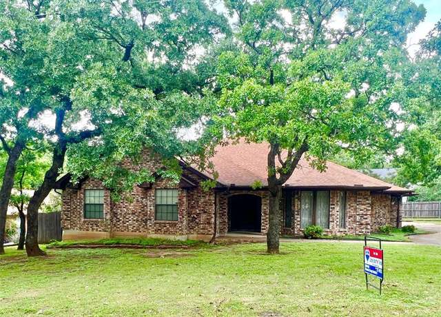 Property at 4305 Borden Dr, Arlington, TX 76017, 3 beds, 2.5 baths