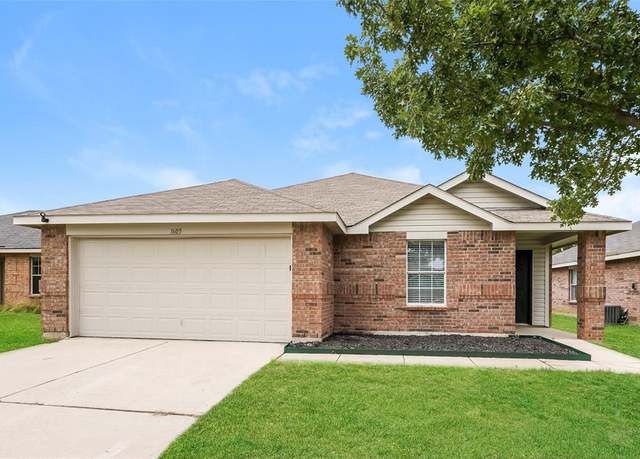 Property at 1605 Castle Ridge Rd, Fort Worth, TX 76140, 3 beds, 2 baths