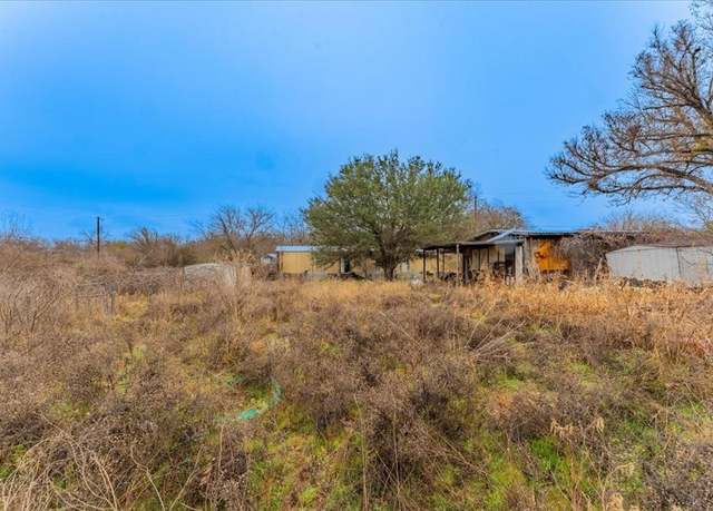 Property at 7021 Cimmaron Trl, Weatherford, TX 76087