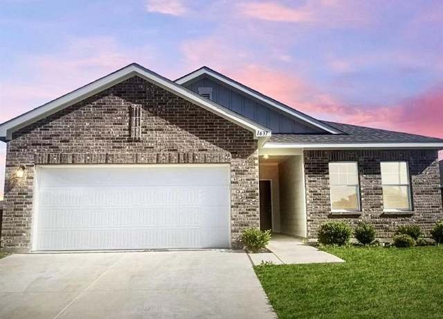 Property at 1637 Escondido Dr, Fort Worth, TX 76052, 4 beds, 2 baths