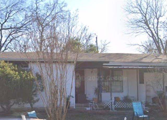 Property at 4028 Forbes St, Fort Worth, TX 76105, 4 beds, 2 baths