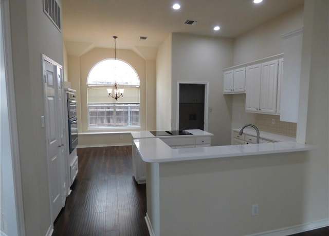 Property at 1804 Dew Valley Dr, Carrollton, TX 75010, 3 beds, 2 baths