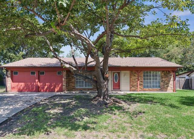 Property at 7305 Janetta Dr, North Richland Hills, TX 76180, 3 beds, 2 baths