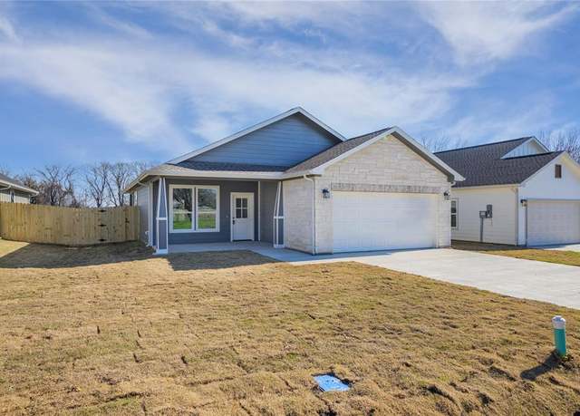 Property at 101 S Fir St, Celeste, TX 75423, 3 beds, 2 baths