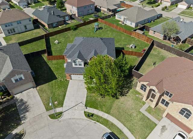 Property at 2706 Shilo Ct, Mansfield, TX 76063, 4 beds, 2.5 baths