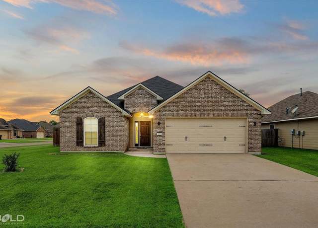 Property at 367 Avondale Ln, Bossier City, LA 71112, 3 beds, 2 baths
