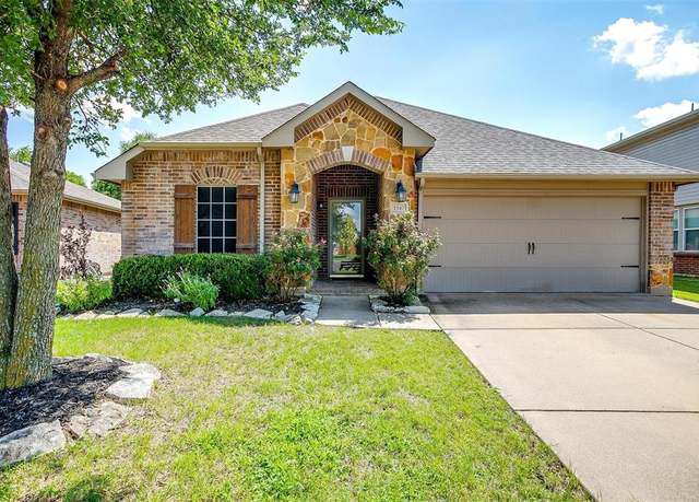 Property at 1347 Hillside Dr, Burleson, TX 76028, 4 beds, 2 baths