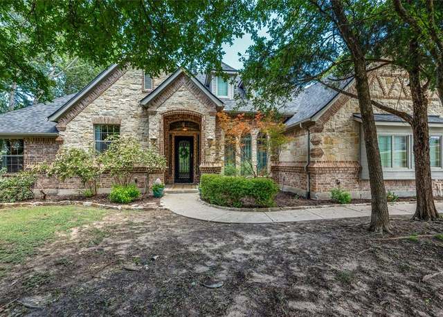 Property at 10208 Drop Tine Ct, Fort Worth, TX 76126, 4 beds, 3 baths