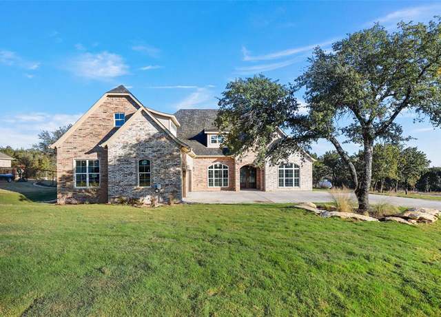 Property at 4028 Pinnacle Rdg, Granbury, TX 76049, 3 beds, 3.5 baths
