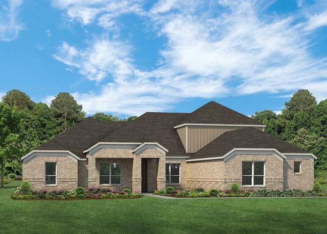 Property at 1097 Woodland Rd, Weatherford, TX 76088, 5 beds, 3.5 baths