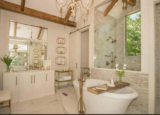 Property at 414 Cross Ridge Ct, Shreveport, LA 71106, 5 beds, 3 baths