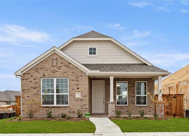 Property at 2021 Bayfront Dr, Royse City, TX 75189, 3 beds, 2 baths