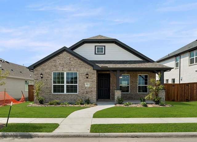 Property at 2021 Bayfront Dr, Royse City, TX 75189, 3 beds, 2 baths