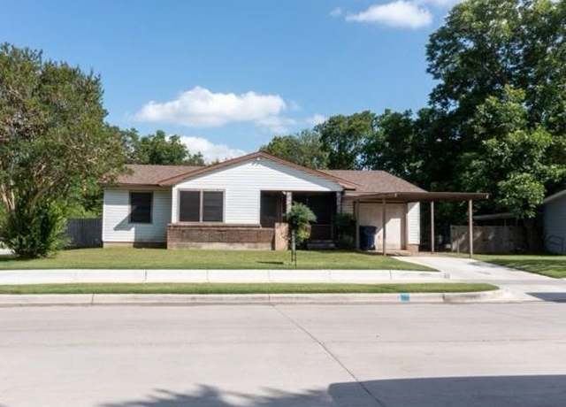 Property at 114 Wilmington Ave, Waxahachie, TX 75165, 3 beds, 1 bath