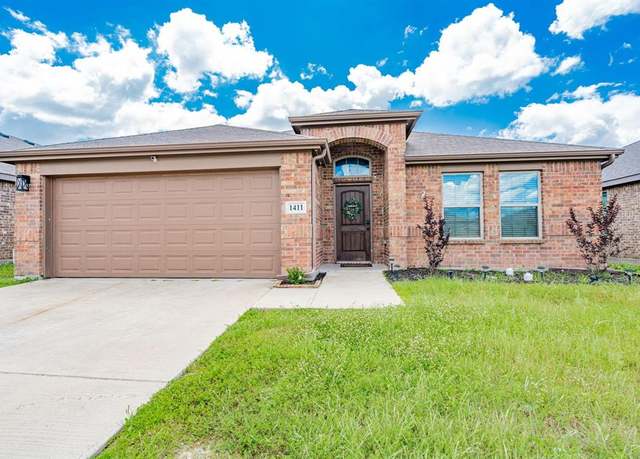 Property at 1411 Reiger Dr, Greenville, TX 75402, 3 beds, 2 baths