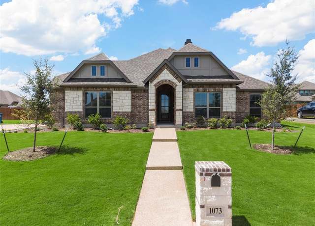Property at 1073 Kreece Dr, Hewitt, TX 76643, 4 beds, 2.5 baths