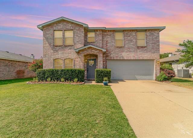 Property at 4504 Bellcrest Dr, Mckinney, TX 75070, 3 beds, 2.5 baths