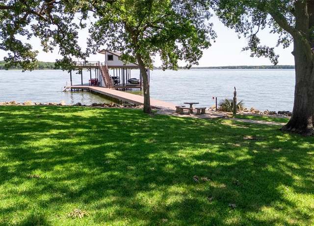 Property at 39 Lakeside Dr, Star Harbor, TX 75148, 5 beds, 4 baths