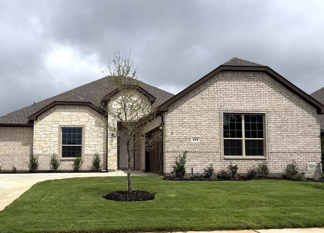 Property at 205 Sydney Ln, Mansfield, TX 76063, 4 beds, 3 baths