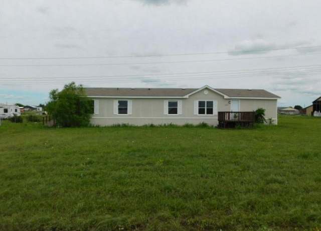 Property at 3329 Cobbler Ln, Joshua, TX 76058, 4 beds, 3 baths