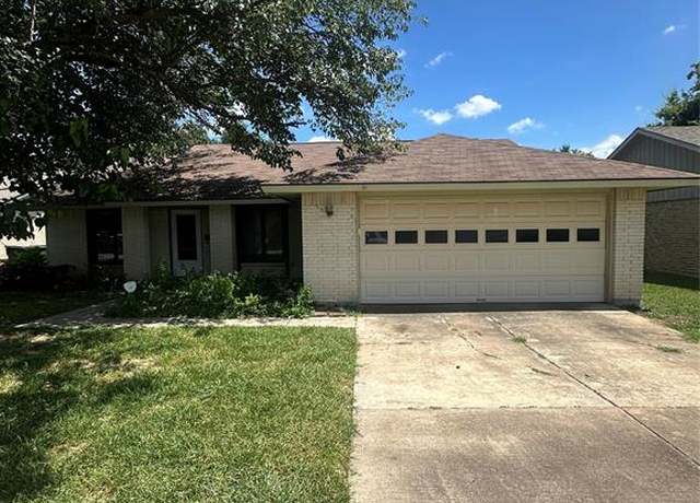 Property at 416 Meadowhill Dr, Garland, TX 75043, 3 beds, 2 baths