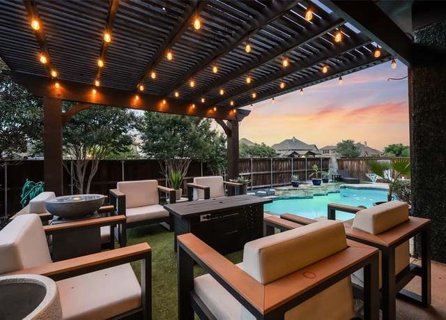 Property at 2469 Hammock Lake Dr, Little Elm, TX 75068, 4 beds, 2 baths