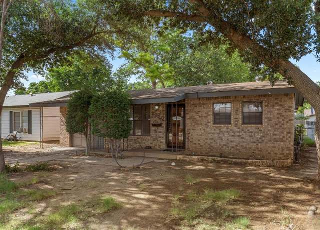 Property at 2920 Cunningham Dr, Wichita Falls, TX 76308, 3 beds, 2 baths