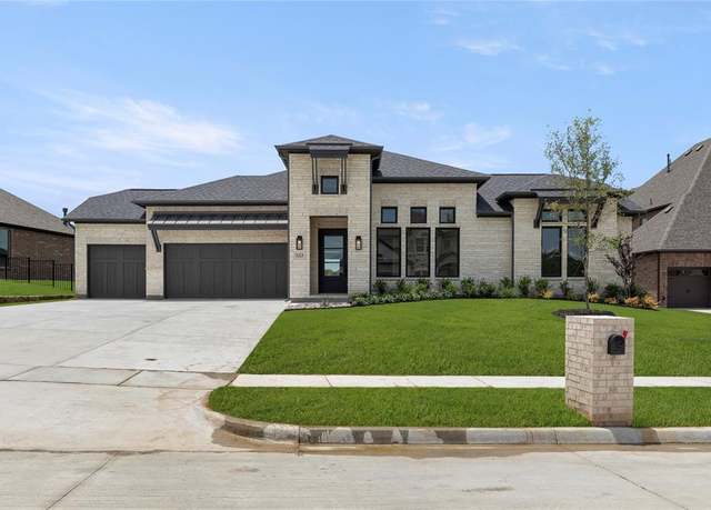 Property at 113 Deep Water Ct, Heath, TX 75032, 4 beds, 3.5 baths